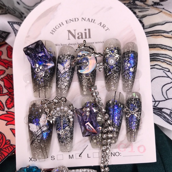 Other - Medium size Nail art press on nails